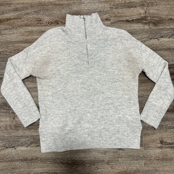 Bundle of Women's Medium (Size M) Clothing Tops/ Sweaters/ Jackets - Picture 2 of 15